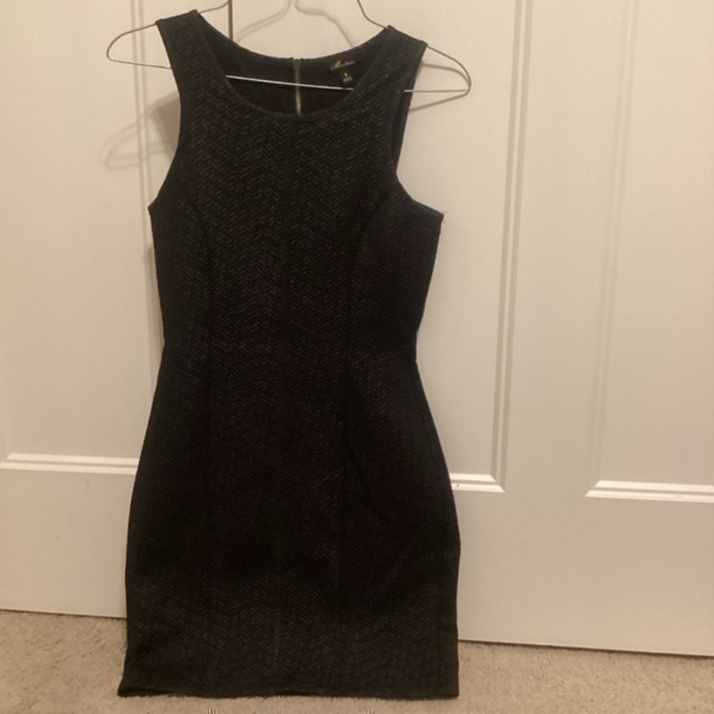 Black size small Monteau fitted dress